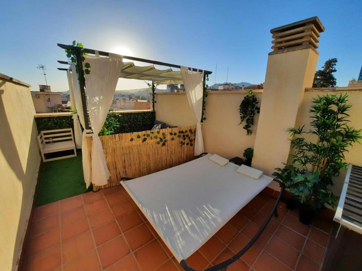 شقة مالقة  في Del Parque Flats Atico Capuchinos المظهر الخارجي الصورة