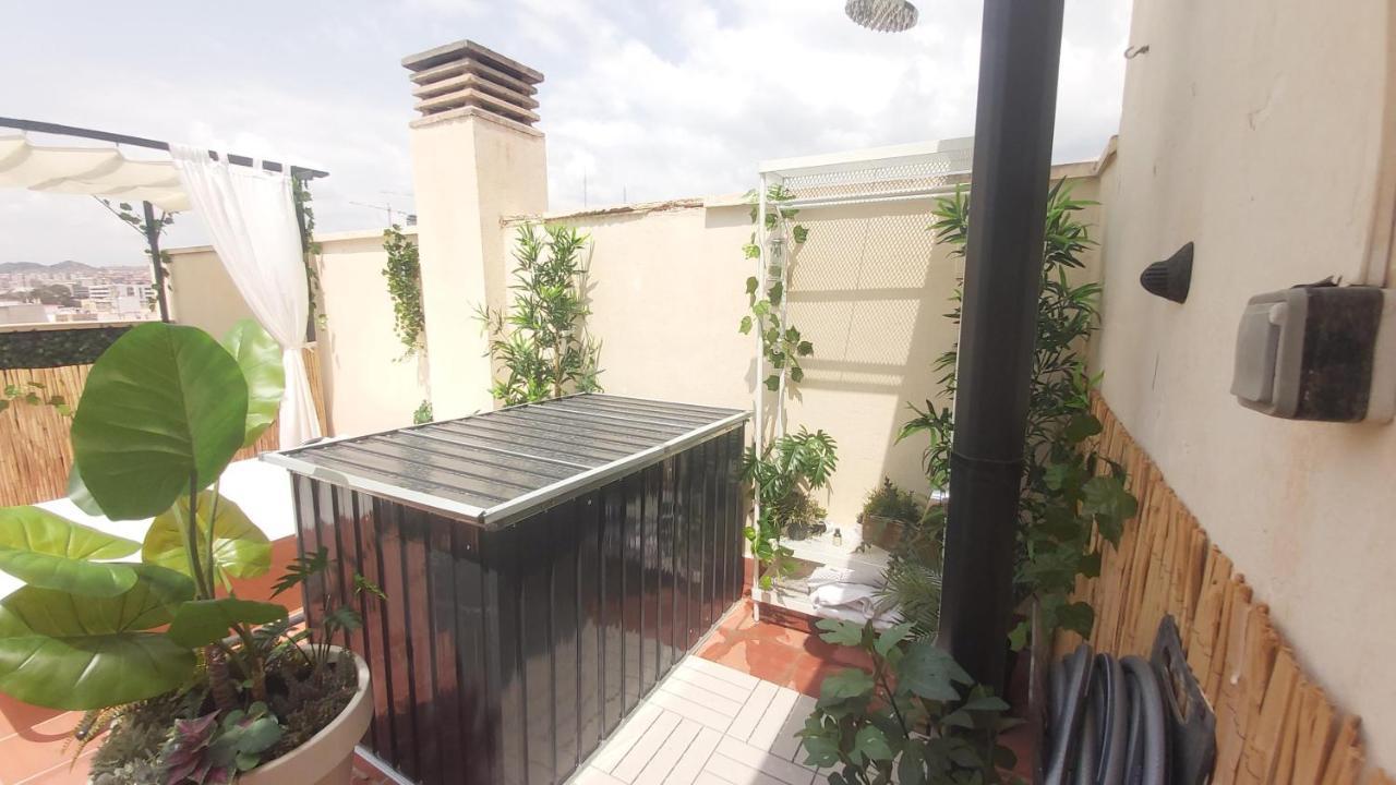شقة مالقة  في Del Parque Flats Atico Capuchinos المظهر الخارجي الصورة